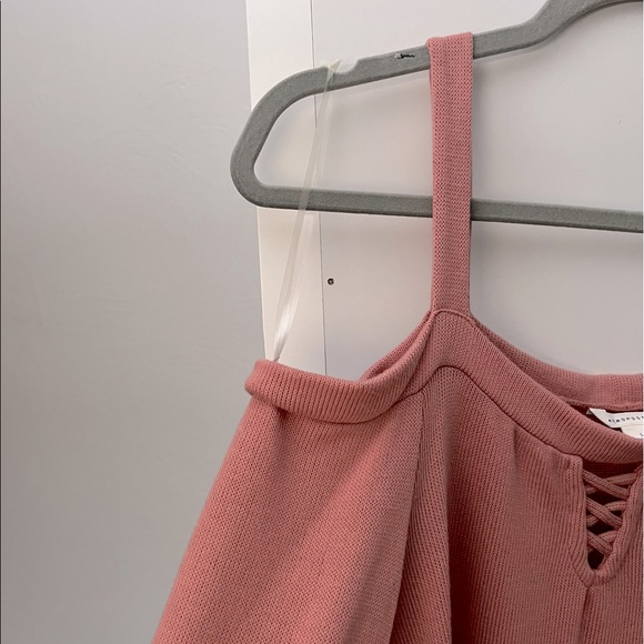 Aéropostale cold shoulder top - Picture 3 of 5